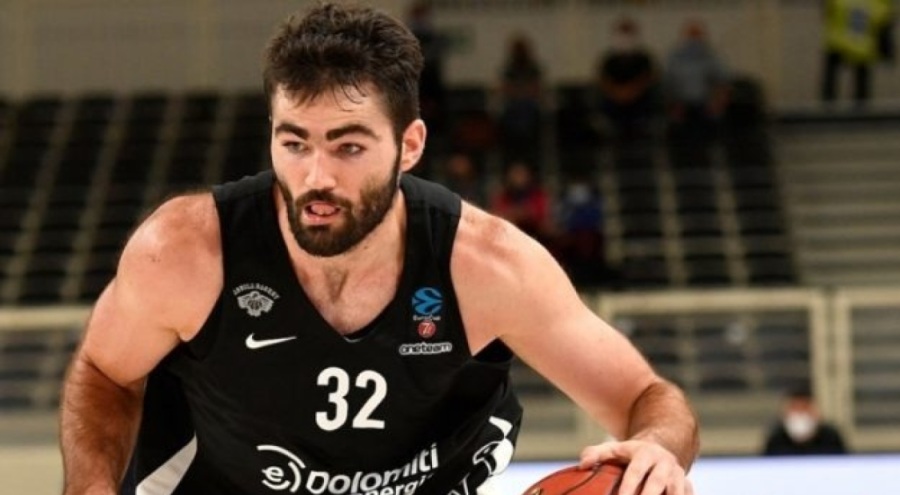 TOFAŞ, ABD'li basketbolcu Luke Maye'yi kadrosuna kattı