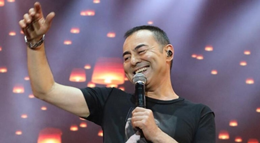 Kuruçeşme Açıkhava'da Serdar Ortaç coşkusu!