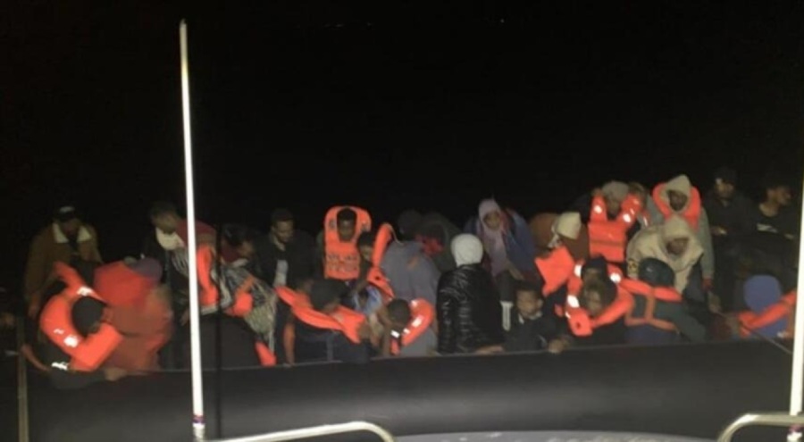 88 düzensiz göçmen kurtarıldı