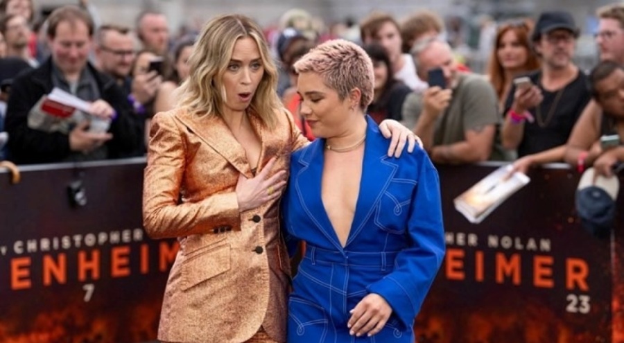Dekolte kazası son anda engellendi: Florence Pugh'dan Emily Blunt'a yardım