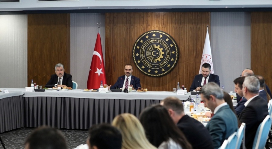 Bakan Kacır: Togg büyüklüğünde 12 yeni iş hedefliyoruz