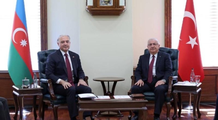 Milli Savunma Bakanı Ahadov ile görüştü