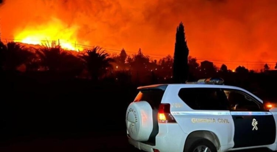 İspanya'da 140 hektar alan kül oldu, 500 kişi tahliye edildi