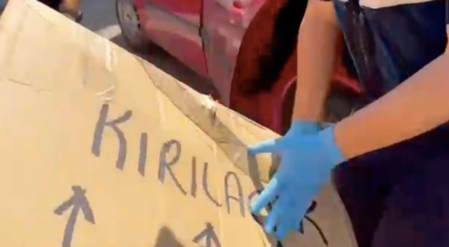 Jandarmanın araçta yaptığı aramada 'Kırılacak' uyarısı bulunan koliden çıkanlar şoke etti!