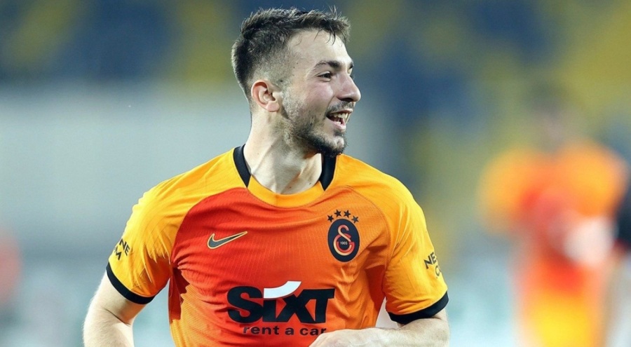 Galatasaray'ın yeni transferi sözleşme için İstanbul'da!