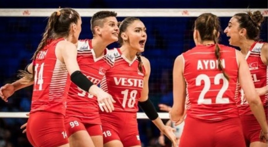 Gözler Türkiye - Çin maçında