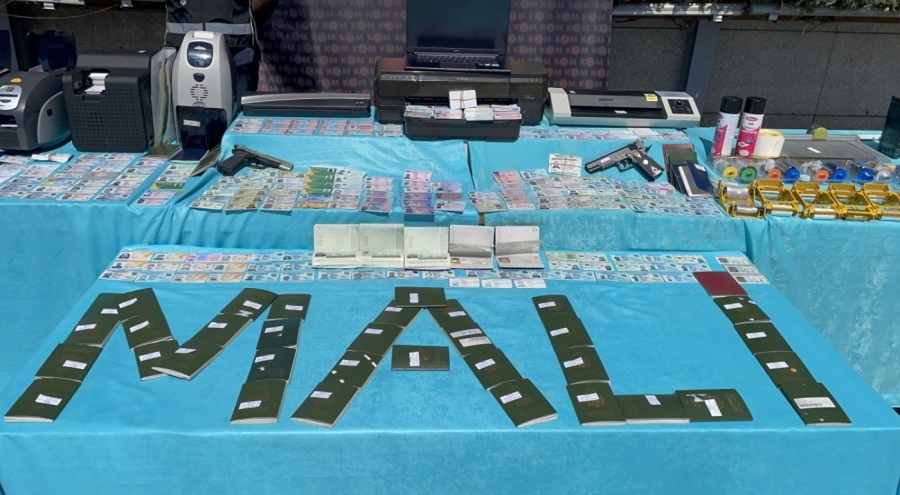 İstanbul merkezli  6 ilde sahtecilik operasyonunda 8 şüpheli yakalandı