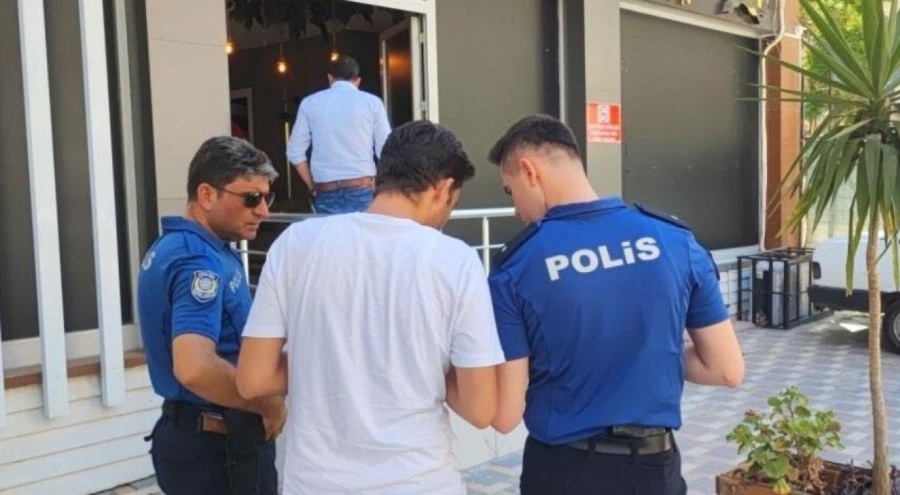 Güzellik merkezine silahlı saldırıda korku dolu anlar!