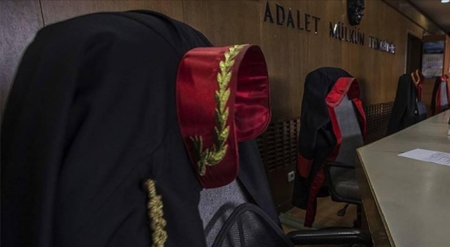 3 bin 423 hakim ve savcının görev yeri değiştirildi