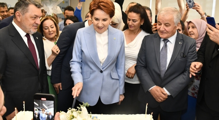 İYİ Parti'den Akşener'e doğum günü sürprizi