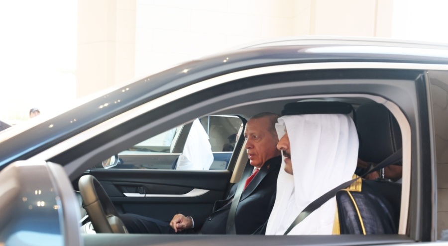 Cumhurbaşkanı Erdoğan Katar Emiri Al Thani'ye TOGG hediye etti