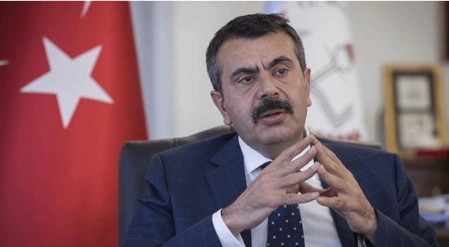 Öğretmenlerin isteğe bağlı yer değiştirme süresi uzatıldı