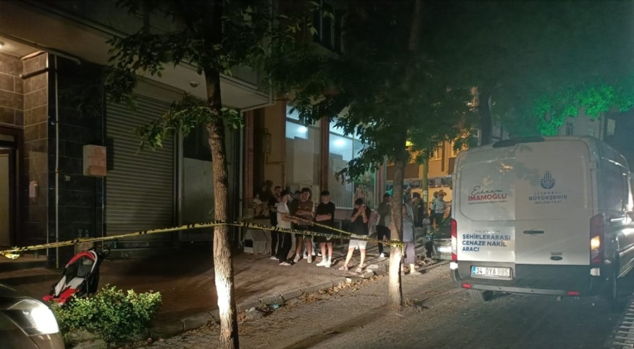 Gelinine bıçak çektiği gerekçesiyle oğlunu öldürdü