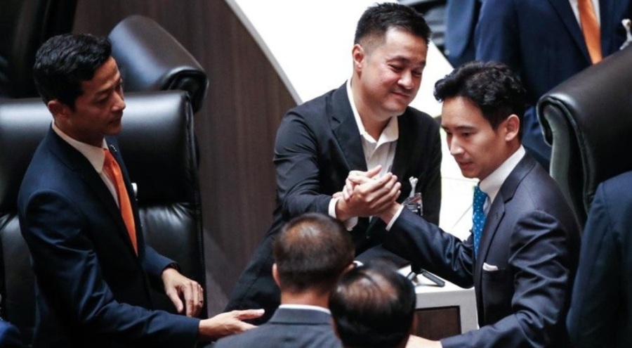 Tayland başbaşan adayının milletvekilliği düşürüldü