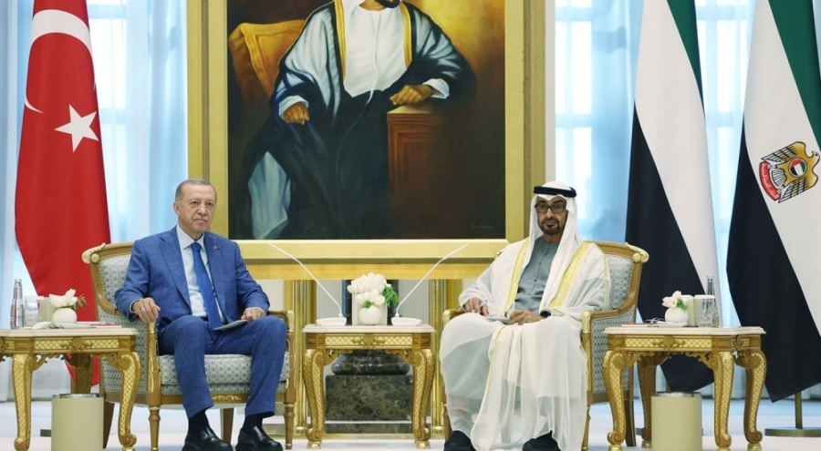 Erdoğan, BAE'de! Resmi törenle karşılandı, Nahyan ile görüştü