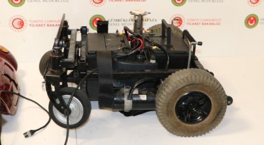 Elektrikli sandalyeye gizlenmiş kilolarca kokain bulundu