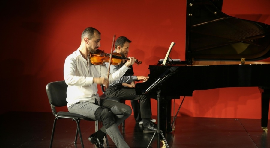 MEM'de Suna Kan anısına konser