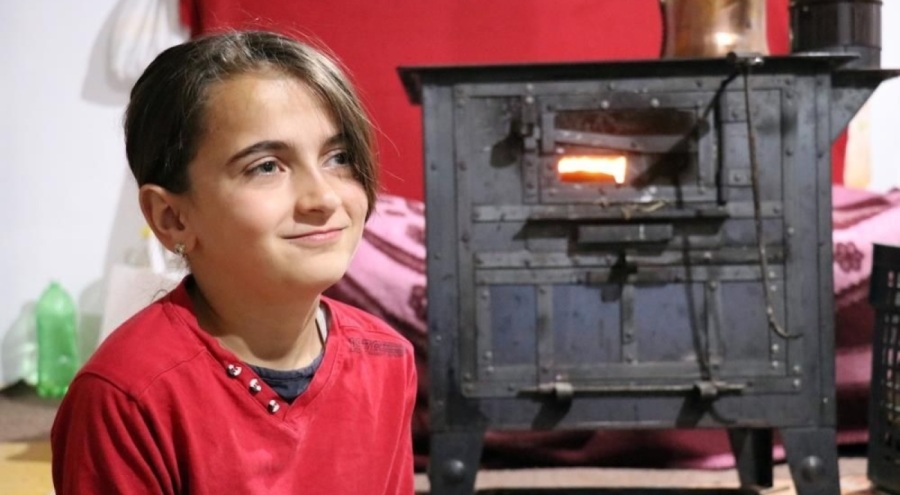 Türkiye sıcaktan kavrulurken onlarda sobalar hala yanıyor