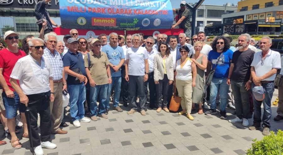 Bursa'da 'Alan Başkanlığı' tepkisi: Uludağ'ın her karışı milli park olarak kalmalıdır!