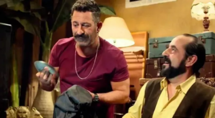 Cem Yılmaz'dan Özkan Uğur paylaşımı