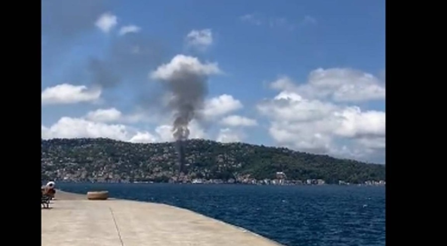Sarıyer'de ahşap binada yangın çıktı