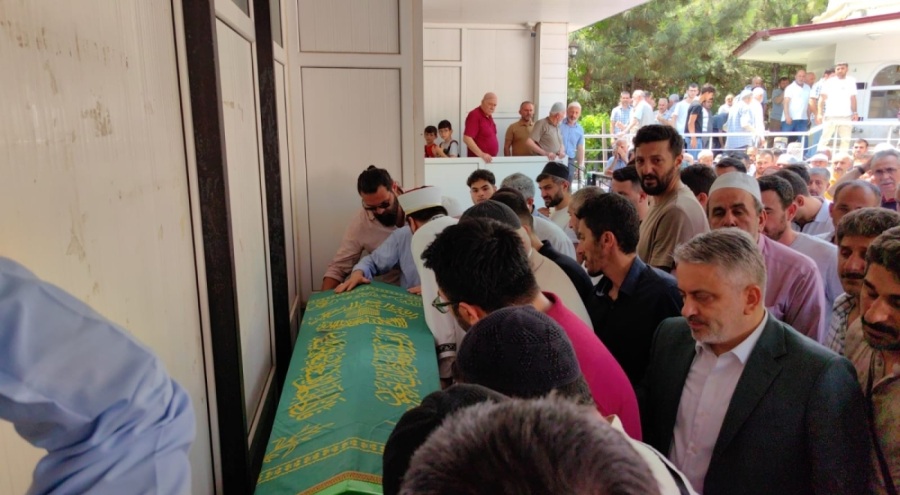 İznik Gölü'nde boğulan Muhammed, son yolculuğuna uğurlandı