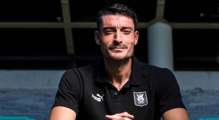 Albert Riera'nın yeni takımı açıklandı