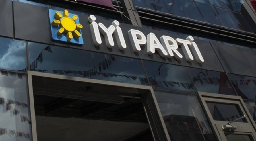 İYİ Parti'de 41 kişi istifa etti