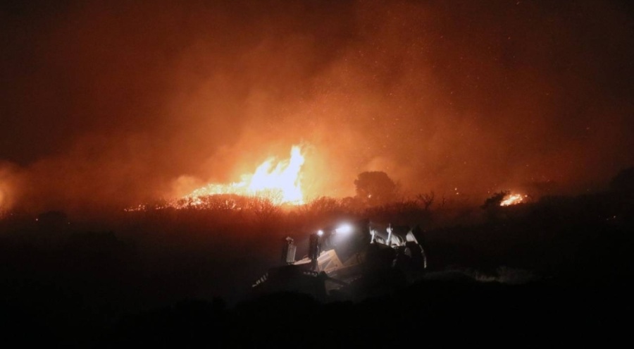 Çeşme'deki yangın kontrol altına alındı