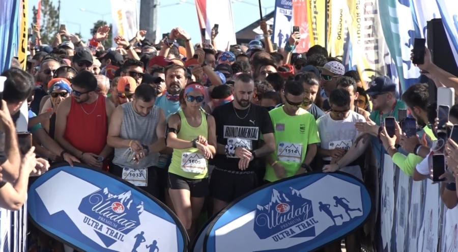 Bursa Uludağ'da 2 bin 200 koşucuyla 'Ultra Trail' heyecanı
