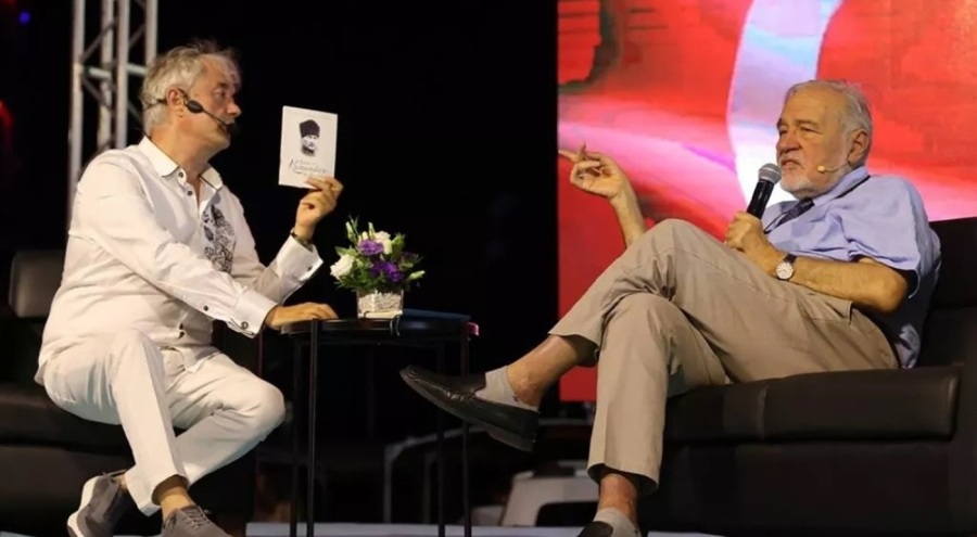 İlber Ortaylı: Hayatınızı diziler değil kitaplar doldursun