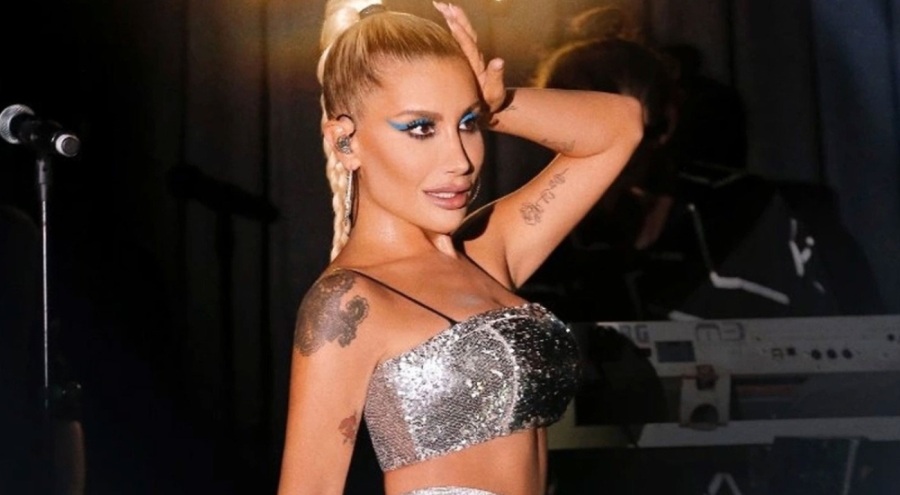 Sevenlerini üzen haber! Ünlü şarkıcı İrem Derici hastaneye kaldırıldı