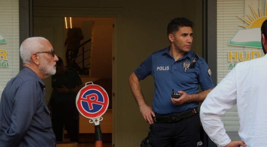 HÜDA PAR İl Başkanlığı'na saldıran şahıs tutuklandı