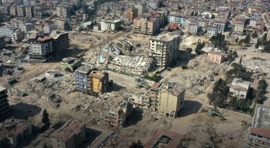 85 kişiye mezar olan apartmanda deprem değil usulsüzlük öldürdü!