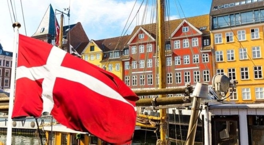 Danimarka'da  Kur'an-ı Kerim ateşe verildi!