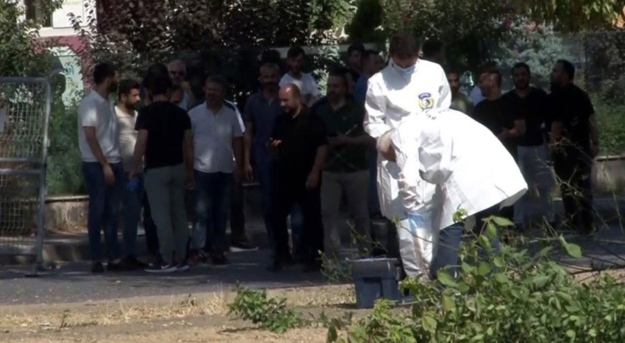 İstanbul İl Göç İdaresi önünde şüpheli çanta telaşı!