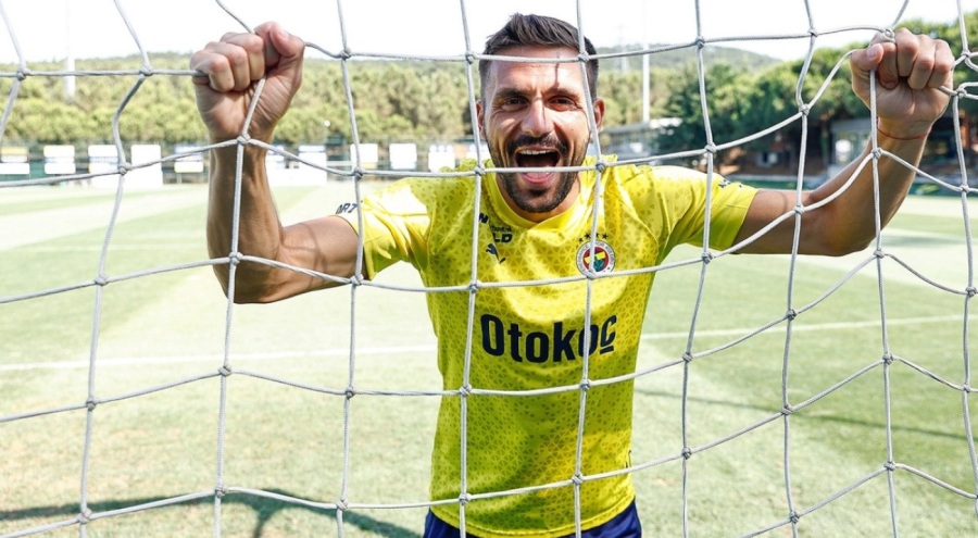 Dusan Tadic'ten şampiyonluk açıklaması: Güçlü ve sert olmalıyız