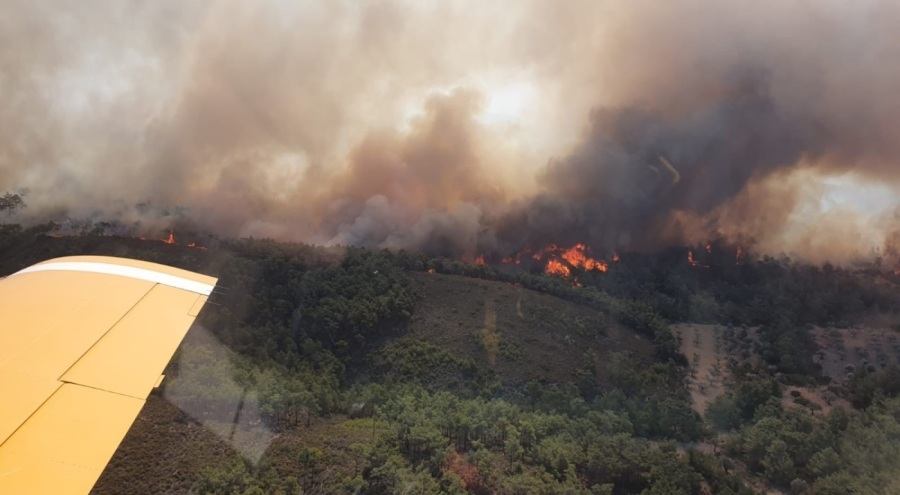 Yunanistan'a gönderilen Türk uçakları yangınlarda 414 ton su atımı gerçekleştirdi