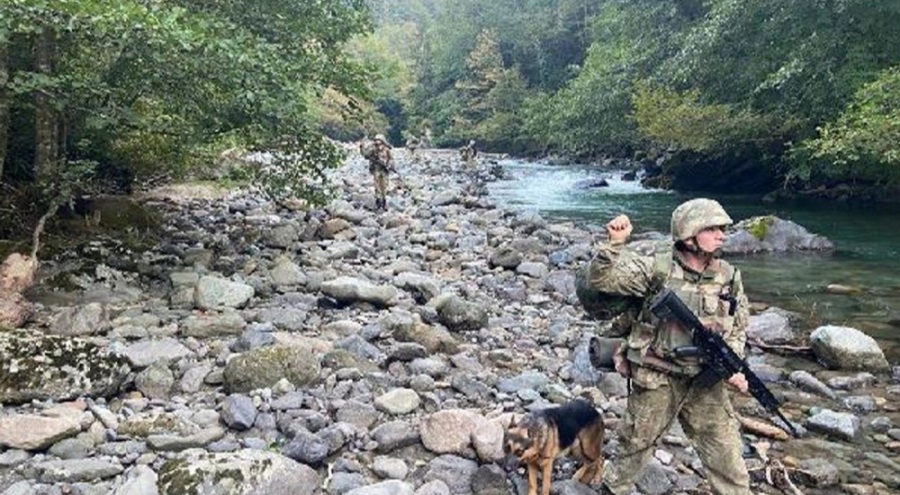 Yunanistan sınırından kaçak geçmeye çalışan 7'si FETÖ'cü yakalandı