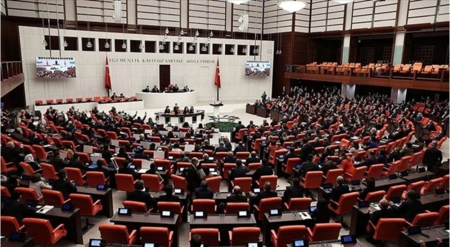 CHP'nin önergesi kabul edilmedi! Meclis tekrar tatile girdi