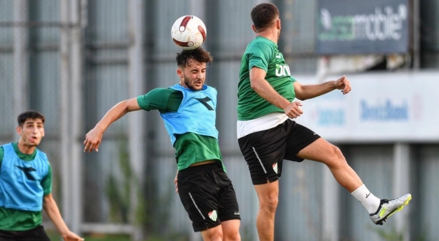 Bursaspor günü çift idmanla tamamladı