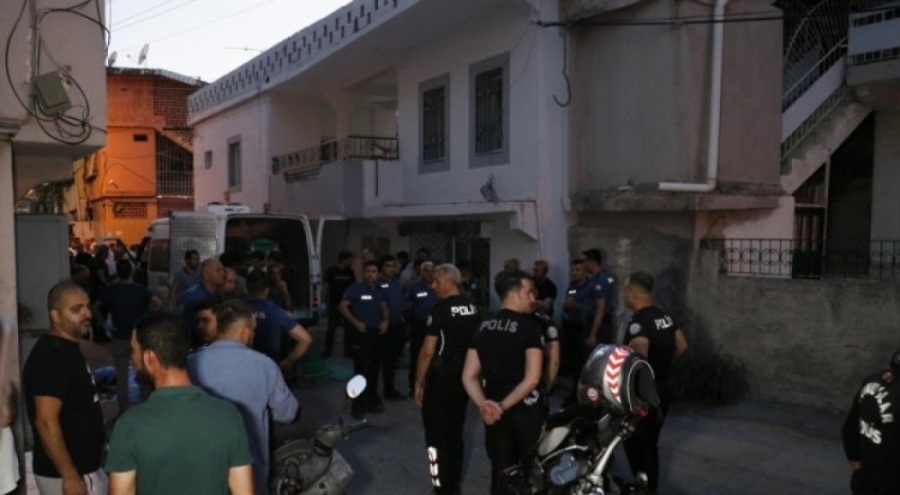 Adana'da yüksek sesle müzik kavgası faciayla bitti