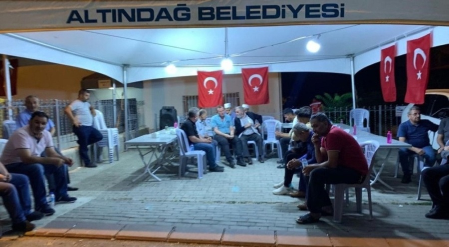 Şehit Astsubay Mehmet Özler'in evine ateş düştü