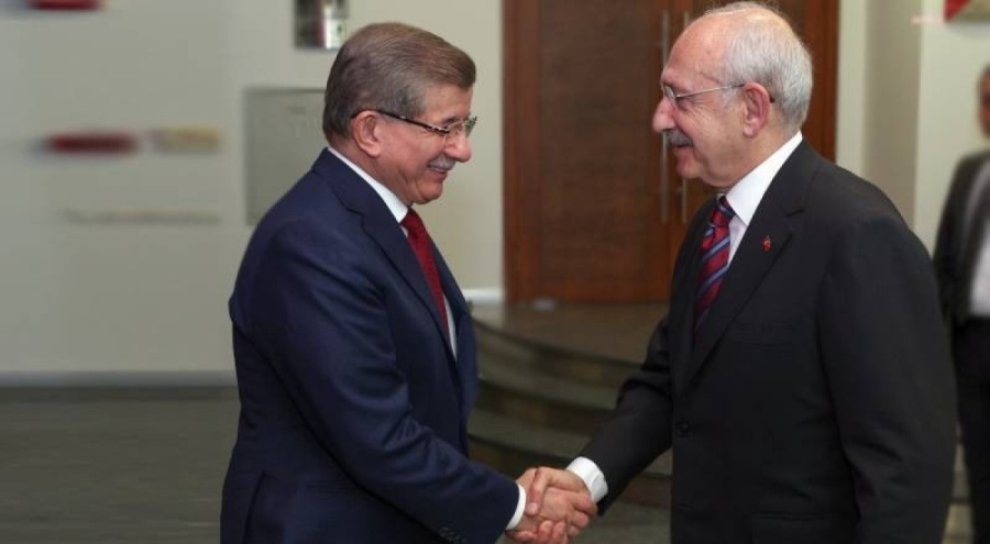 Ahmet Davutoğlu'ndan "özel protokol" açıklaması: Üzüldüm, bilgilendirmeliydik