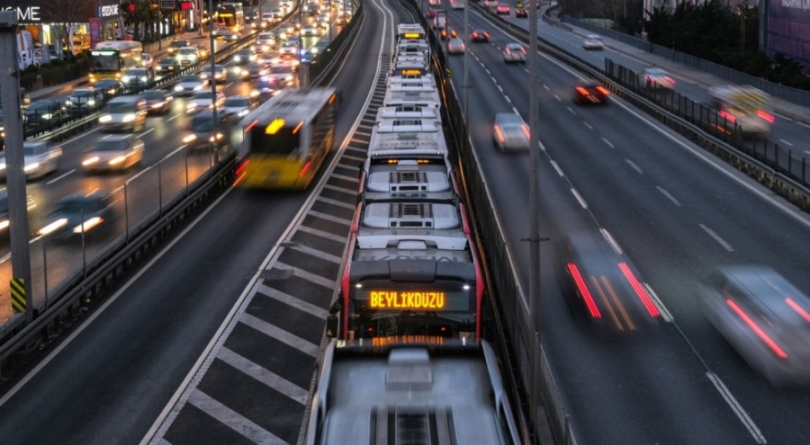 İstanbul'da toplu ulaşıma zam kararı ertelendi