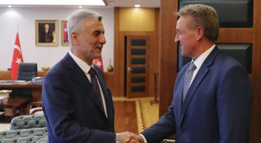 Bakan Bolat ABD'nin Ankara Büyükelçisi ile bir araya geldi