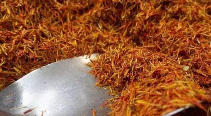 Saç diplerindeki egzama, kaşıntı ve iltihaplanmayı kökten çözen tarif!