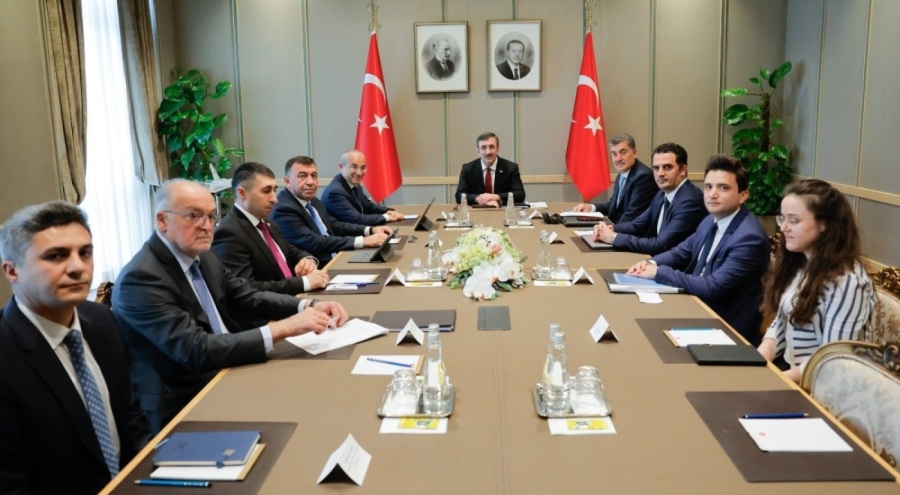 Cumhurbaşkanı Yardımcısı Yılmaz, Azerbaycan Ekonomi Bakanını ağırladı