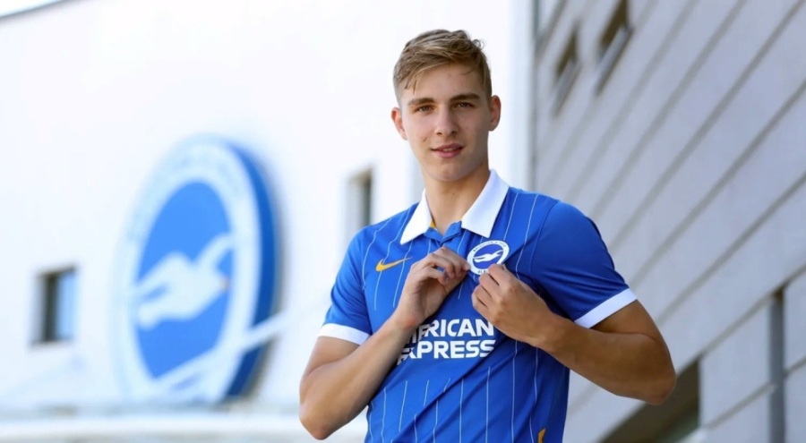 22 yaşında futbol hayatını sonlandırdı