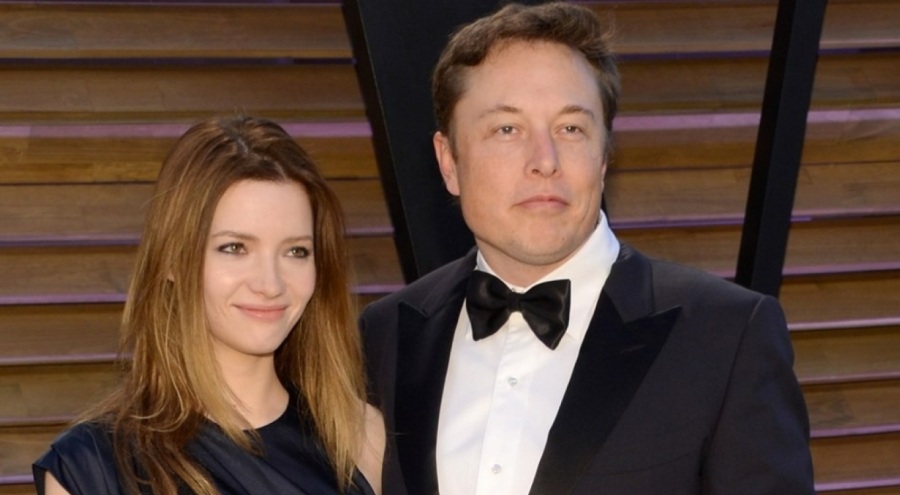 Elon Musk'ın eski eşi nişanlandı